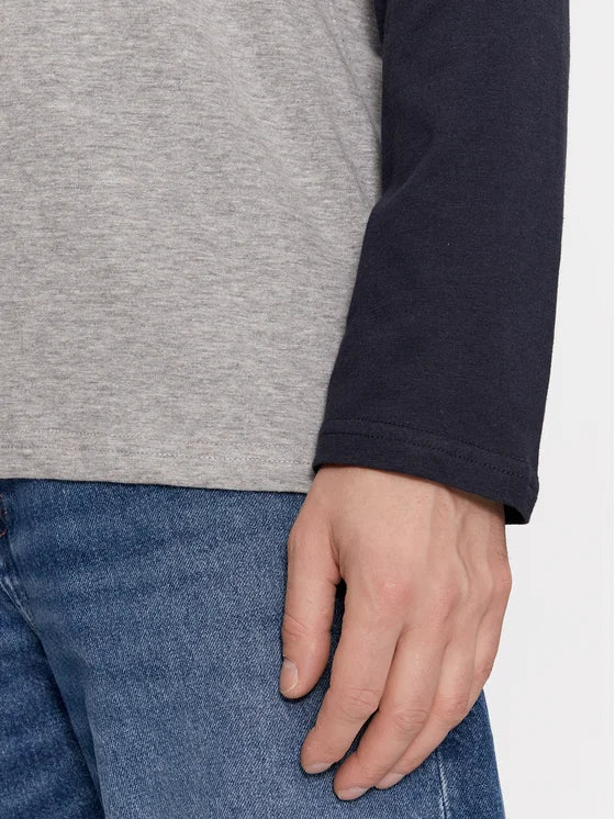 Odważna dusza
 Longsleeve MLT-69OSBOURNEJ Szary Regular Fit