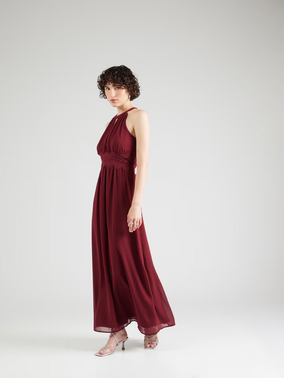Suknia wieczorowa VILA w kolorze Merlot