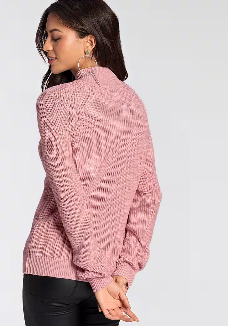 sweter ze stójką
 z wycięciami - NOWA KOLEKCJA
